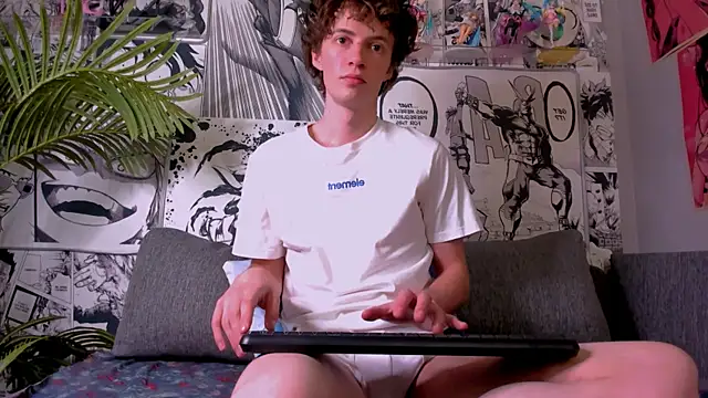 Snapshot of LukeSweet chatting on May 8, 2026, 11:03 am LukeSweet online show from May 8, 2026, 11:03 am