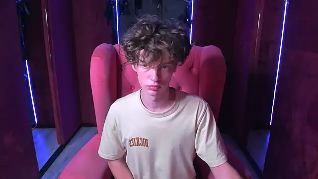 LukeSweet online show from July 28, 2026, 2:24 pm