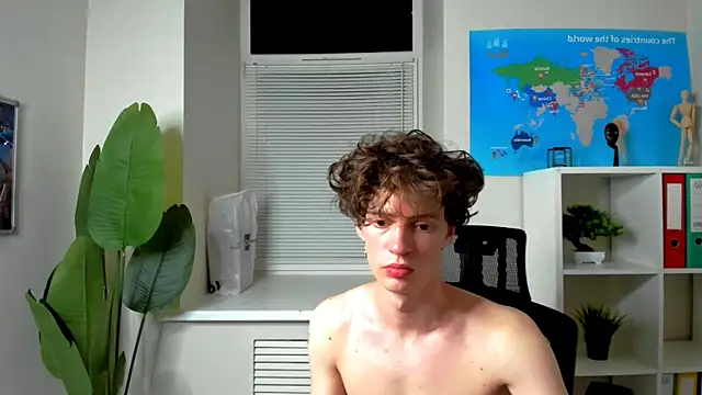 LukeSweet online show from July 15, 2026, 4:47 pm