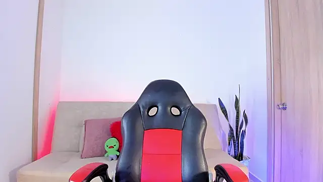 Snapshot of Sweetluna__ chatting on March 21, 2026, 5:28 pm Sweetluna online show from March 21, 2026, 5:28 pm