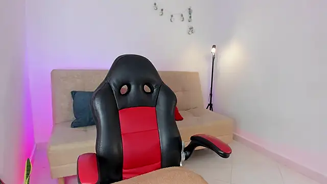 Sweetluna   online show from September 9, 2025, 10:03 am