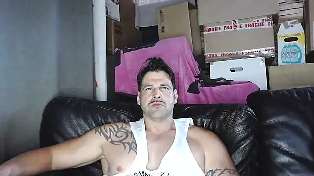 XxBigboybandxX online show from May 8, 2026, 5:44 am