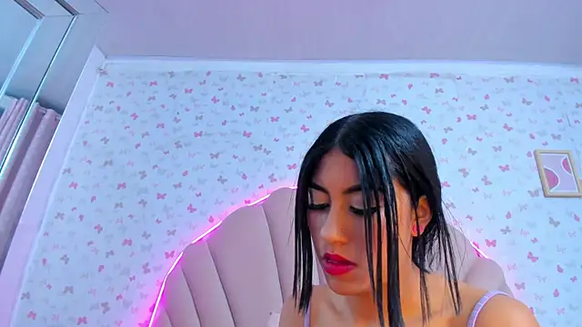 Snapshot of ashlyleee_ chatting on December 10, 2024, 12:16 pm ashlyleee online show from December 10, 2024, 12:16 pm