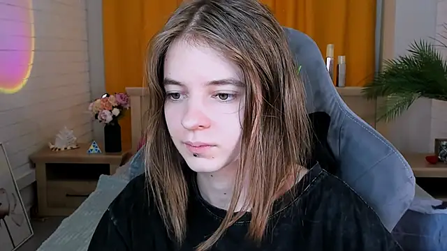 TinaDavil online show from February 20, 2025, 8:47 pm