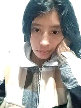 karolinee 66  online show from December 18, 2024, 7:30 pm