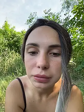 Snapshot of SandraCarter chatting on June 19, 2026, 7:14 am SandraCarter online show from June 19, 2026, 7:14 am