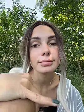 Snapshot of SandraCarter chatting on June 18, 2026, 9:14 am SandraCarter online show from June 18, 2026, 9:14 am