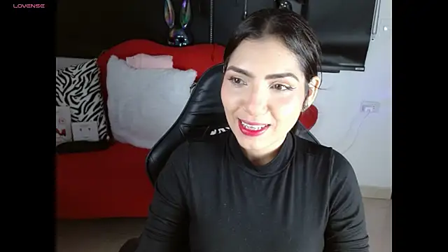 Carolaine69  online show from July 18, 2026, 1:58 am