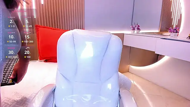 Sexy paradise18  online show from November 7, 2025, 4:06 am