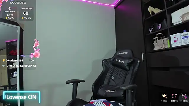 MeganDaviees online show from March 13, 2025, 3:54 am