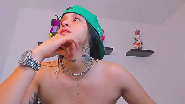 Gangster Girl online show from March 8, 2025, 5:38 am