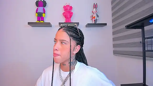 Gangster Girl online show from October 1, 2025, 2:06 am