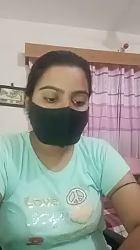 Snapshot of Amisha-2 chatting on June 5, 2026, 12:33 pm Amisha-2 online show from June 5, 2026, 12:33 pm