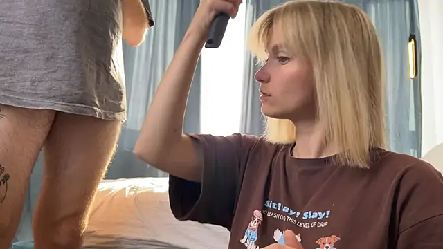 Adelovenick online show from September 13, 2025, 6:13 am