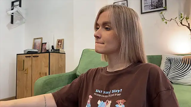 Adelovenick online show from October 27, 2025, 11:00 am