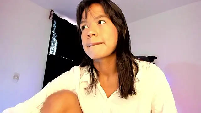 Snapshot of meganthompsonn22 chatting on March 9, 2026, 12:09 pm meganthompsonn22 online show from March 9, 2026, 12:09 pm