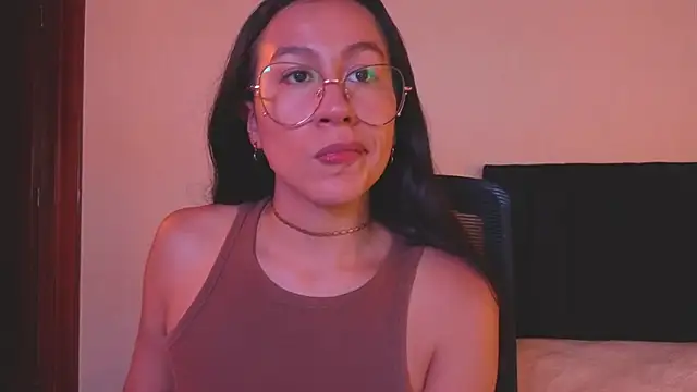 EmiGomez  online show from July 24, 2026, 3:02 am