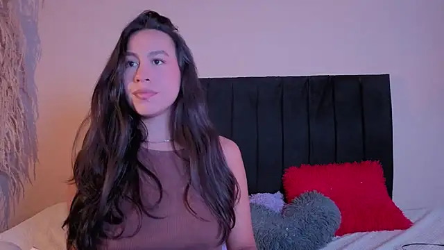 EmiGomez  online show from January 15, 2026, 12:25 am