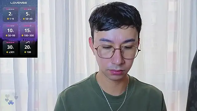 cameron cum online show from June 19, 2026, 12:33 pm