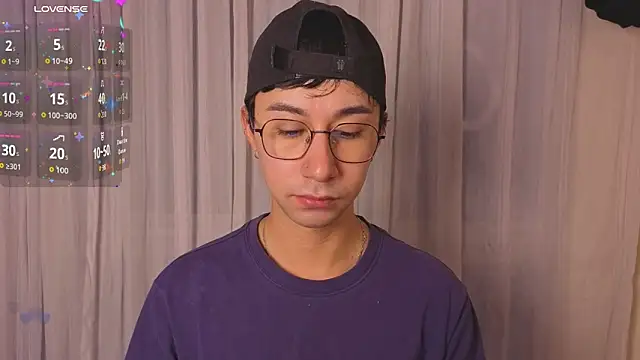 cameron cum online show from April 21, 2026, 10:44 am