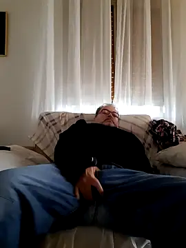 bluangelo online show from March 11, 2025, 7:57 am