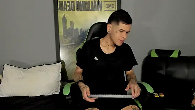 jamesinked  online show from March 13, 2025, 8:22 pm