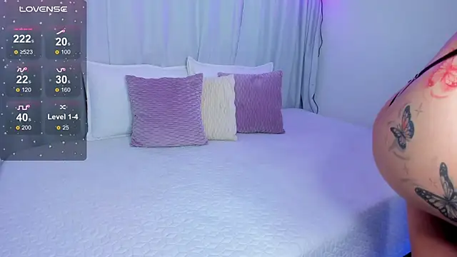 susyy7 online show from March 21, 2025, 3:33 am