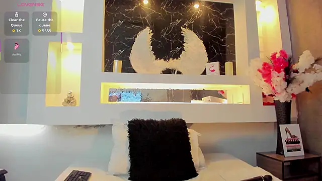 Cinthya mjs online show from October 24, 2025, 12:04 pm