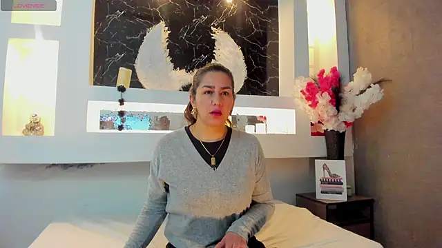 Cinthya mjs online show from October 10, 2025, 12:06 pm