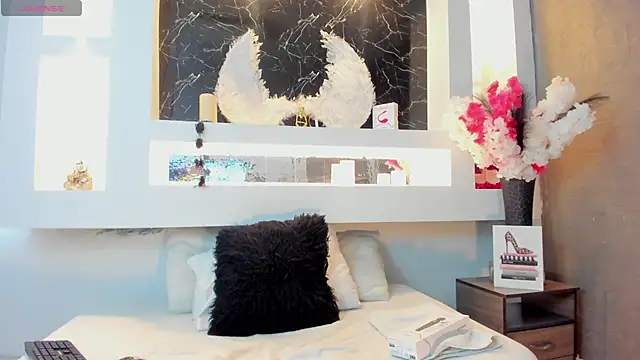 Cinthya mjs online show from September 29, 2025, 12:11 pm