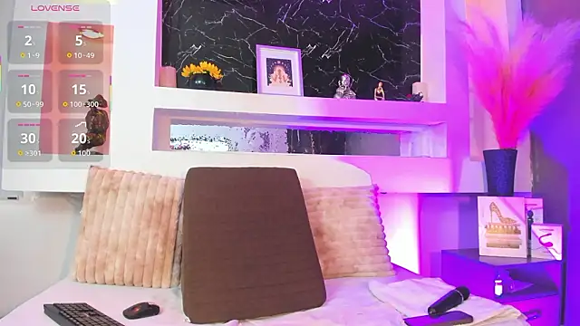 Snapshot of Cinthya_mjs chatting on March 23, 2026, 12:49 pm Cinthya mjs online show from March 23, 2026, 12:49 pm