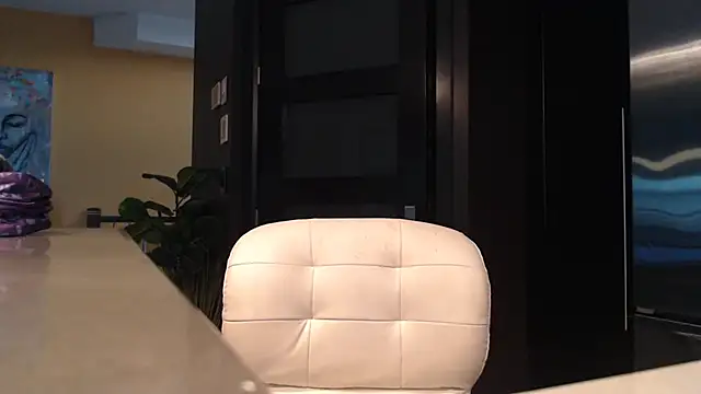 Toy-Daddy online show from September 17, 2025, 10:50 am