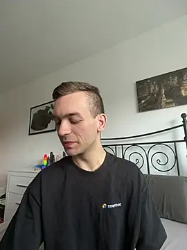 nickdtr online show from August 2, 2026, 11:41 am