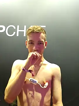 nickdtr online show from September 28, 2025, 9:38 am