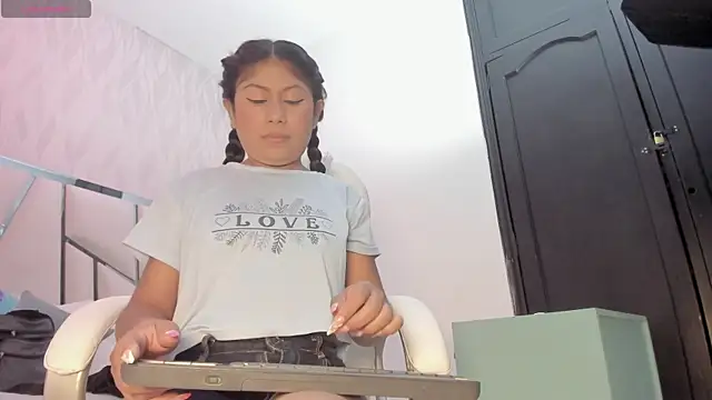 Victoriaa millers online show from June 11, 2026, 7:11 pm