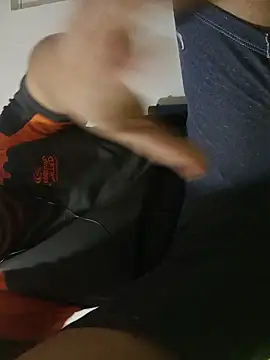 Snapshot of beautiful_hands_ chatting on December 20, 2025, 2:36 am beautiful hands online show from December 20, 2025, 2:36 am