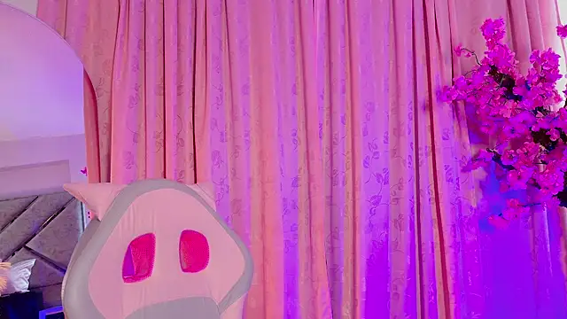 Elith noa online show from February 9, 2026, 7:45 pm