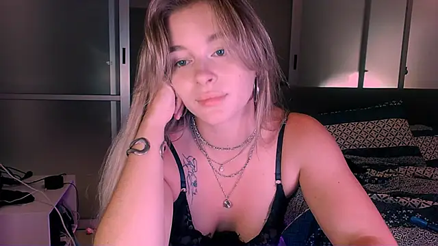 Eva Jaya online show from October 8, 2025, 12:07 pm