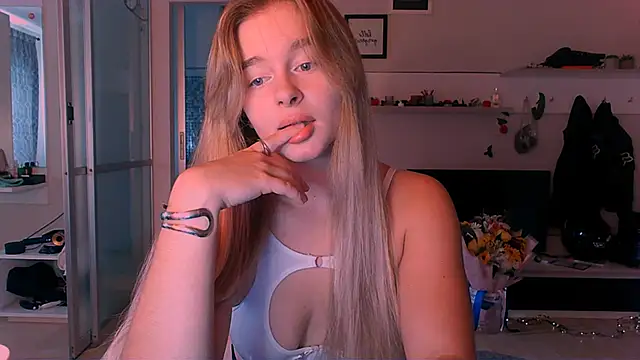 Eva Jaya online show from September 29, 2025, 5:25 am