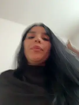  miaquevedo  online show from June 18, 2026, 9:42 pm