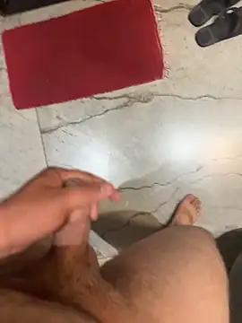 Snapshot of versatile_guy01 chatting on October 28, 2025, 1:43 pm versatile guy01 online show from October 28, 2025, 1:43 pm