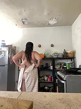 hotesssstgirly17 online show from April 23, 2026, 8:10 pm