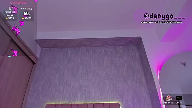 ZarianaEvanz online show from March 20, 2025, 1:35 am