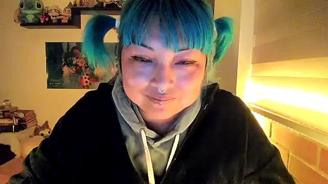 Shaddycute  online show from February 5, 2026, 12:28 am