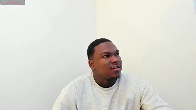 Troykhalil online show from November 28, 2025, 9:48 pm