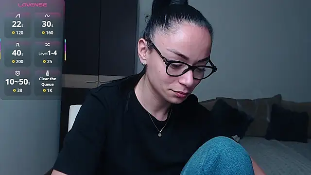 BabySerene online show from May 5, 2026, 2:03 am