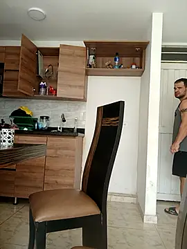 LEIRIS Y FRED 01 online show from November 5, 2025, 2:09 pm