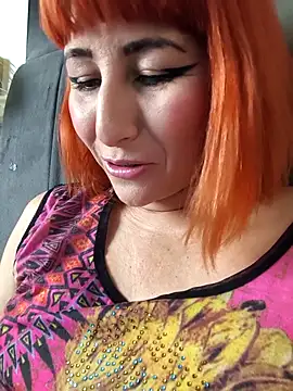 florecita9 online show from October 25, 2025, 6:08 pm