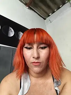 florecita9 online show from October 4, 2025, 7:15 pm