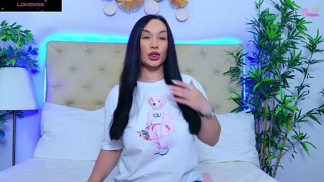 Snapshot of DaliyaArabian chatting on June 17, 2026, 12:15 pm DaliyaArabian online show from June 17, 2026, 12:15 pm